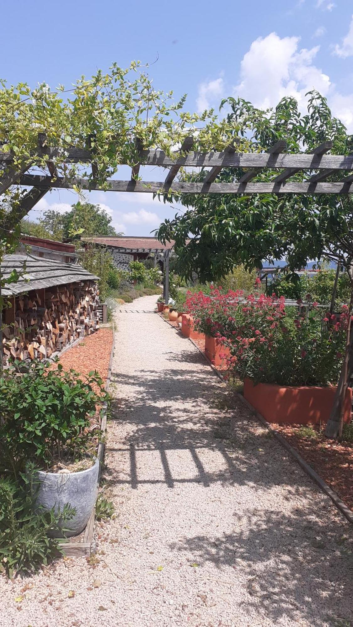 La Maison Du Potager Saint-Racho Luaran gambar